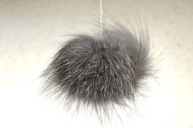 Помпон (бомбошка) мех песец/чернобурки d 6-9 см "Атекс" г. Пермь